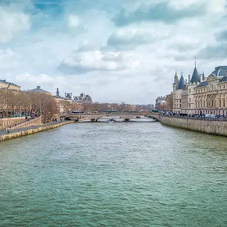 Place De La Concorde - Palais Royal باريس