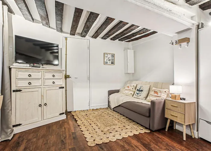 Place De La Concorde - Palais Royal Apartment Paris